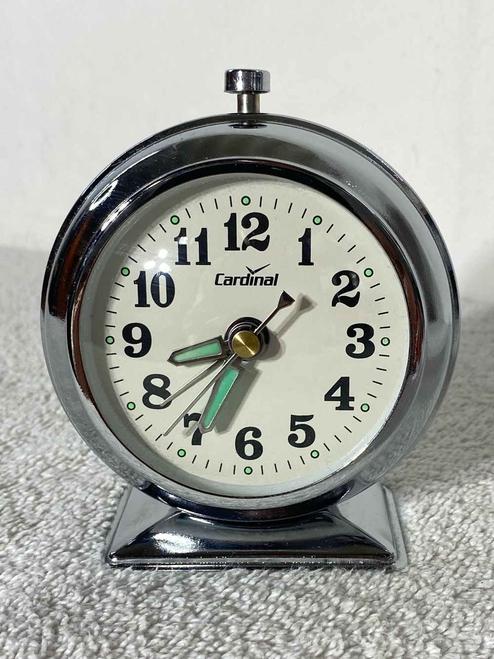 Cardinal Silver Metal Round Wind Up Tabletop Alarm Clock Retro Desk Timepiece